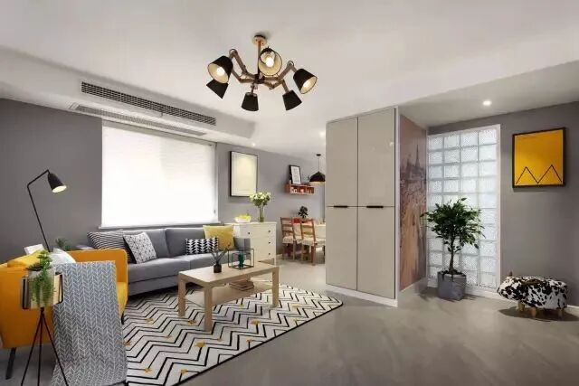 简约风小户型，电视墙+隐形门二合一的设计，好看又实用