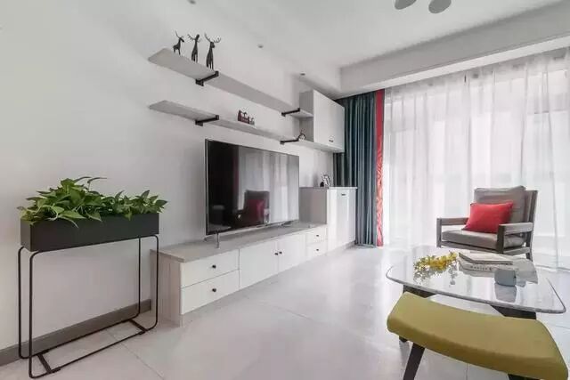 83平小户型北欧风，餐边柜的设计空间这么大，爱了爱了！