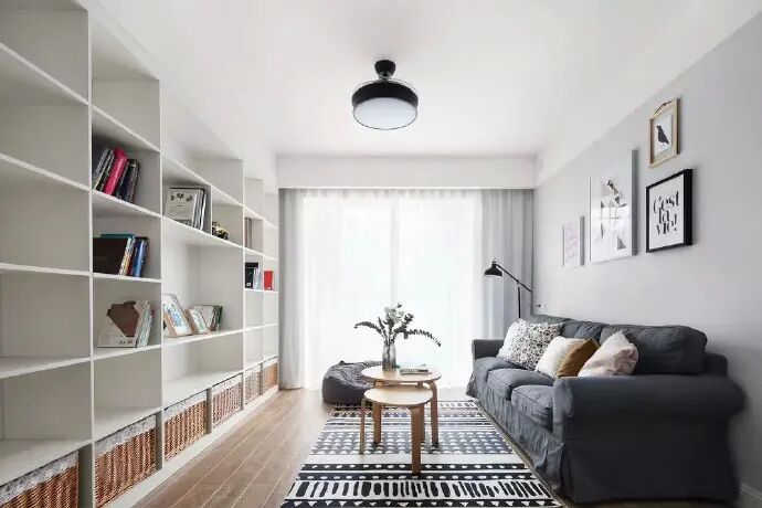 68平两室小户型，客厅不吊顶，电视墙超实用，全屋都漂亮