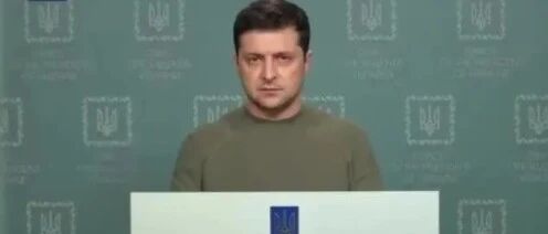 乌总统：西方已经完全抛弃了乌克兰，中国拟包机接在乌公民回国→