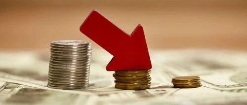 罕见！上半年银行业净利下降9.4%，发生了什么？国有大行降幅最大，躺赚时代终结？