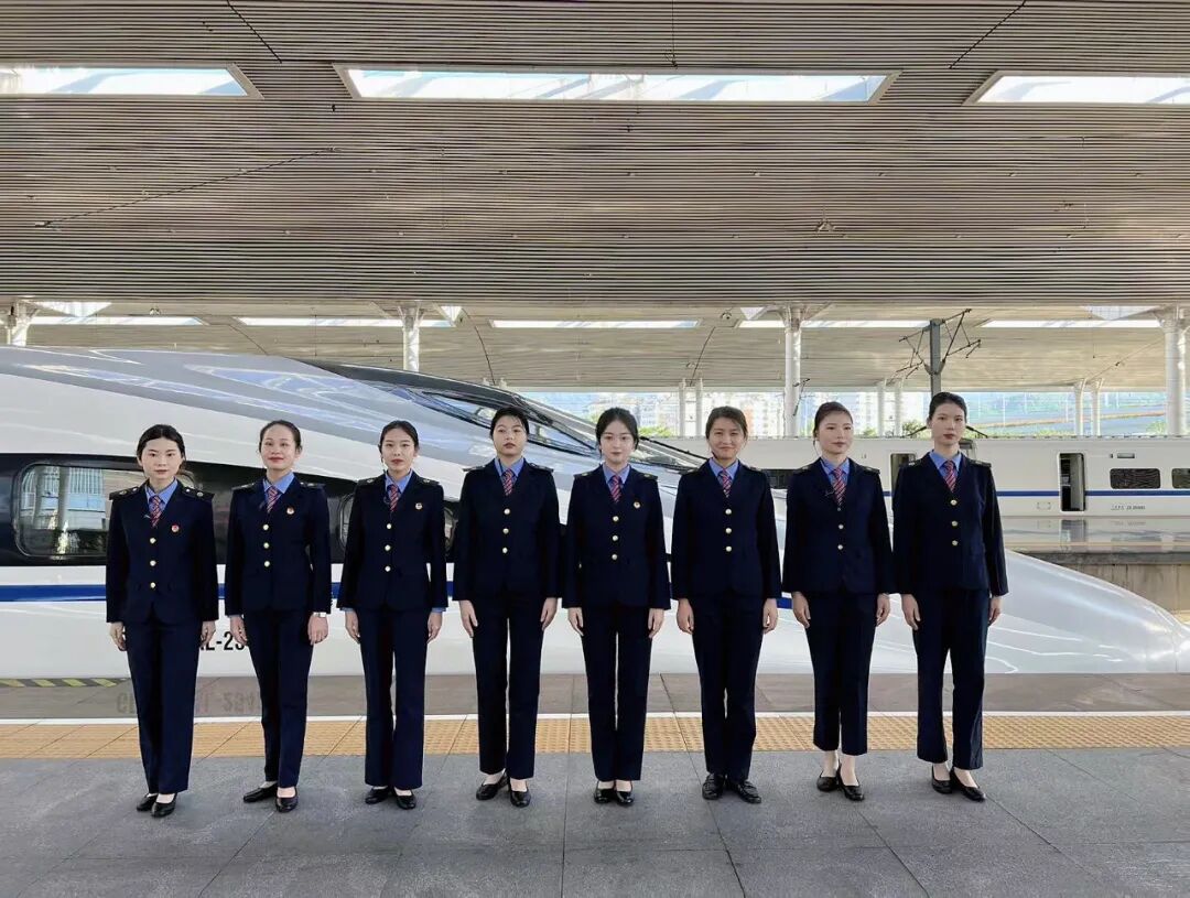 锦绣前程 | 川科鼎利学院优秀学子赴福建高铁乘服实习就业 川科中德 3天前(图3)
