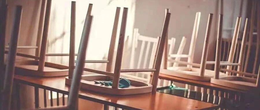 “双减”后的网课老师：跳槽房产中介、回家考公考研