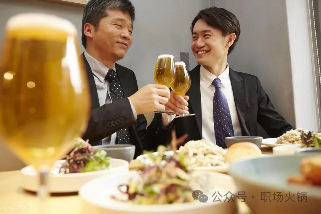 受到夸奖谦虚的话