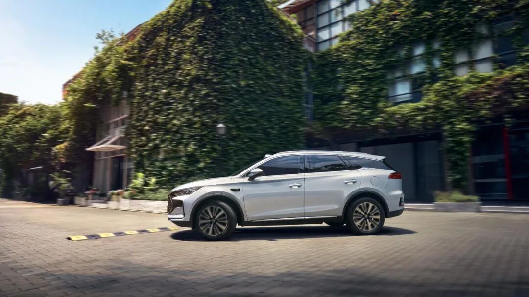 唐DM-i智驾版175KM长续航版上市售17.98万起 引领家庭出行