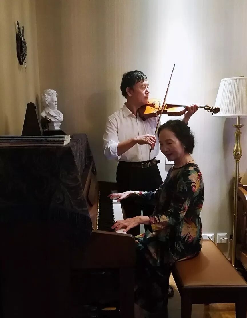 我是朗读者 |崔庆弟  《别忘记乡愁家国》（作者：李瑛）