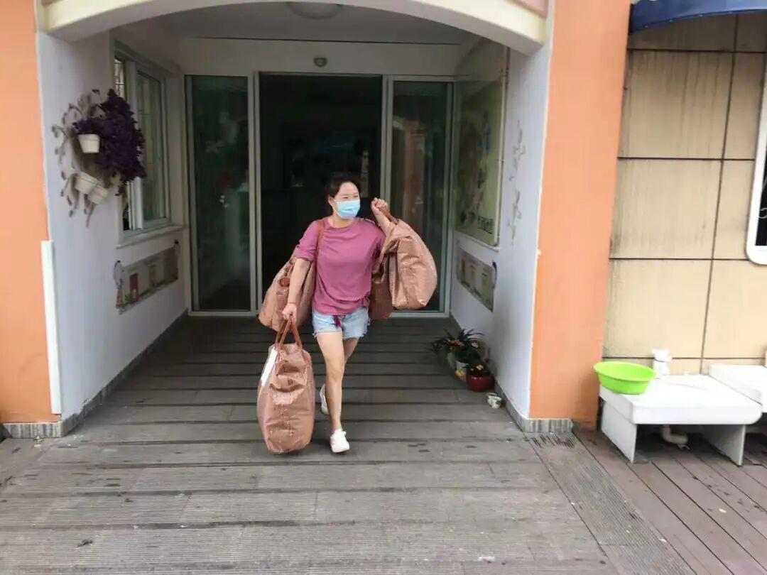 哈灵旗下龙泉市实验幼儿园开学在中国蓝新闻播出了!(图29)