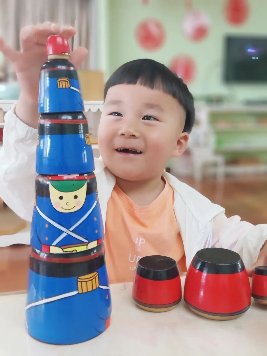 哈灵旗下龙泉市实验幼儿园开学在中国蓝新闻播出了!(图52)