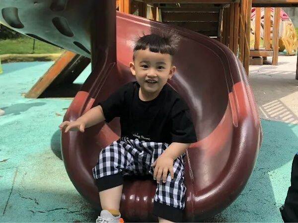 哈灵旗下龙泉市实验幼儿园开学在中国蓝新闻播出了!(图48)