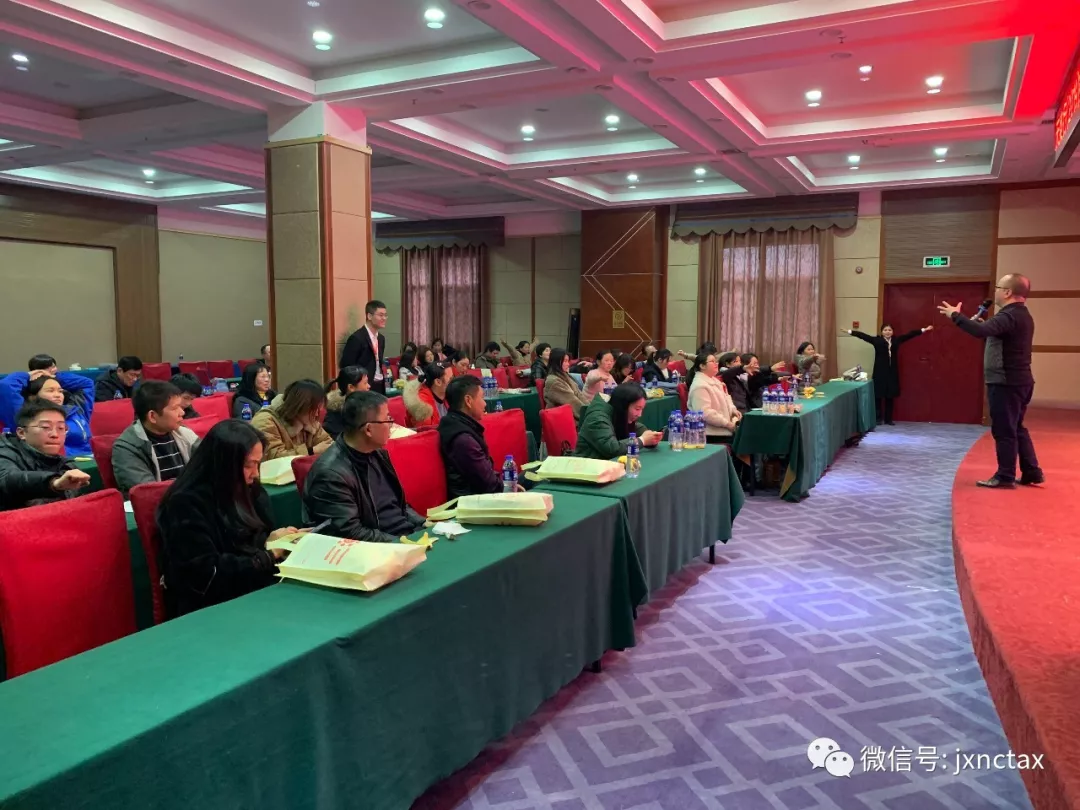 客户签到中 早来的小伙伴们开始玩游戏得礼品了!!! 这里划重点,我们的套环游戏的一等奖得主 游戏玩的差不多了,来看看我们 客户签到中 早来的小伙伴们开始玩游戏得礼品了!!! 这里划重点,我们的套环游戏的一等奖得主 游戏玩的差不多了,来看看我们