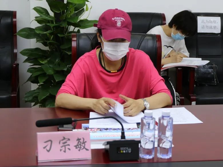 北京奥运城市发展基金会副秘书长刁宗敏,对"助力冬奥 有我更精彩"系列