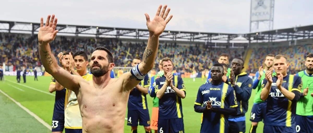 我效力了19年的球队死了，但我还想救活它