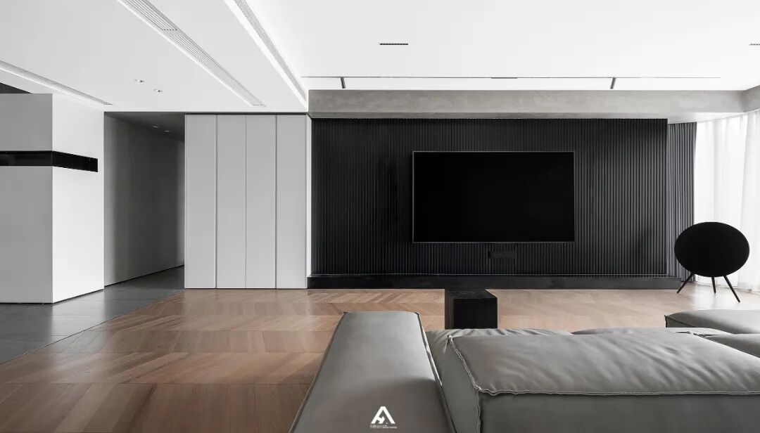 南昌阿鹤设计|200平湖景大宅洄游式布局把家当成美术馆艺术感满满