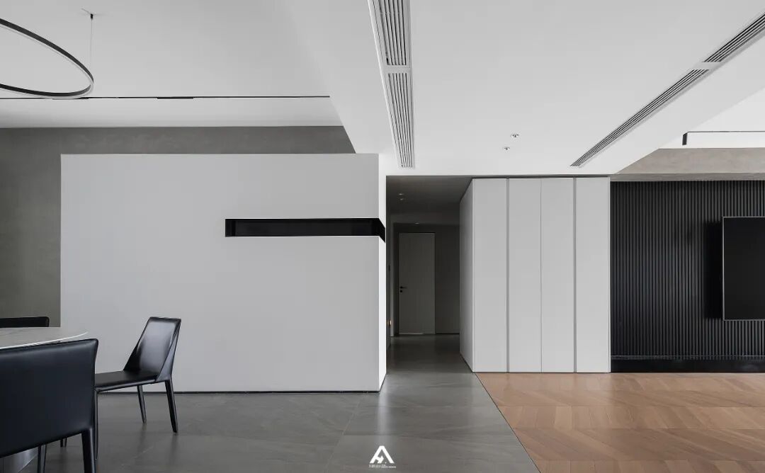 南昌阿鹤设计|200平湖景大宅洄游式布局把家当成美术馆艺术感满满