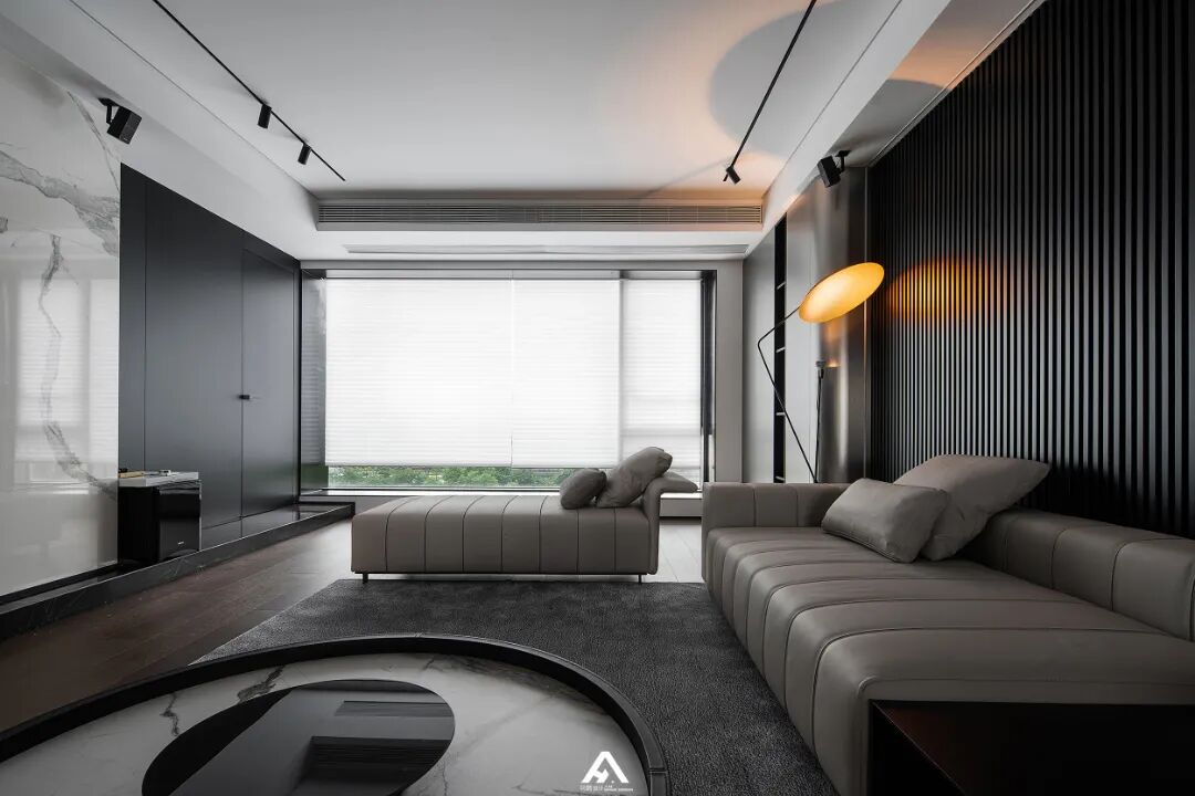 南昌阿鹤设计|200平极简风，这个家和业主一样高冷