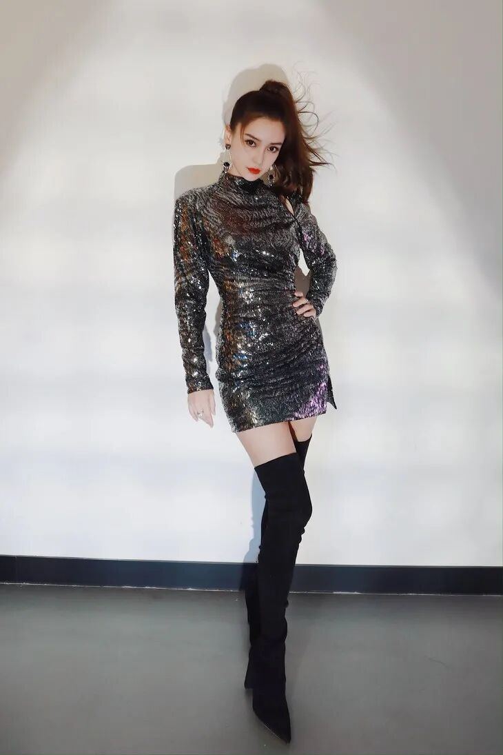 关晓彤的长靴,专治不完美腿形-友友