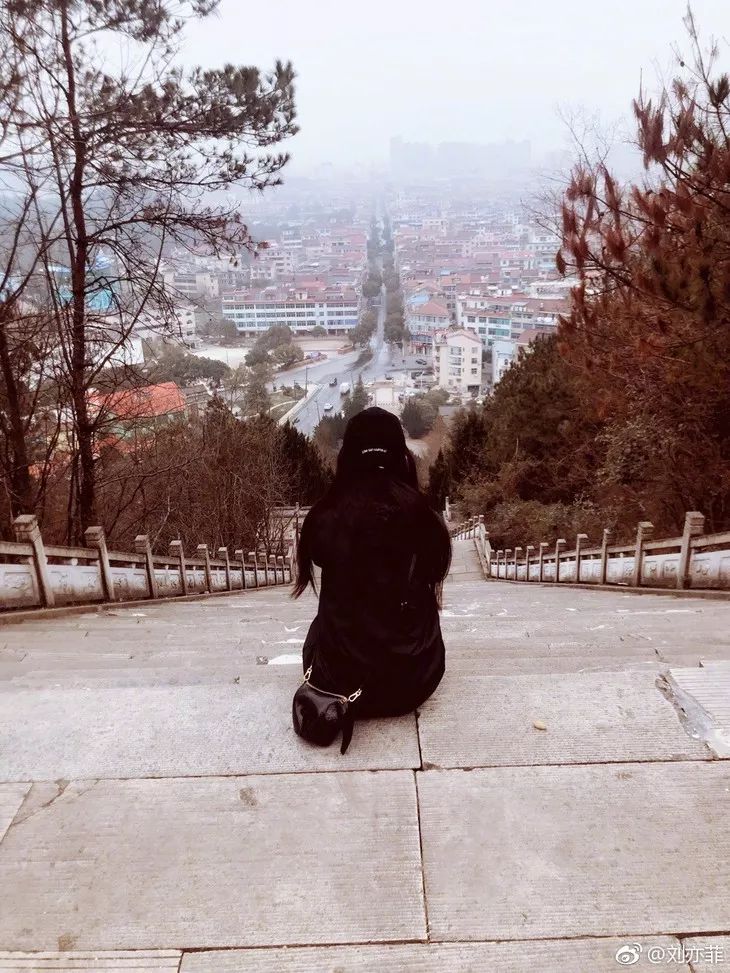 摩羯女天秤男座配对_天秤男摩羯女座配对_摩羯座女星