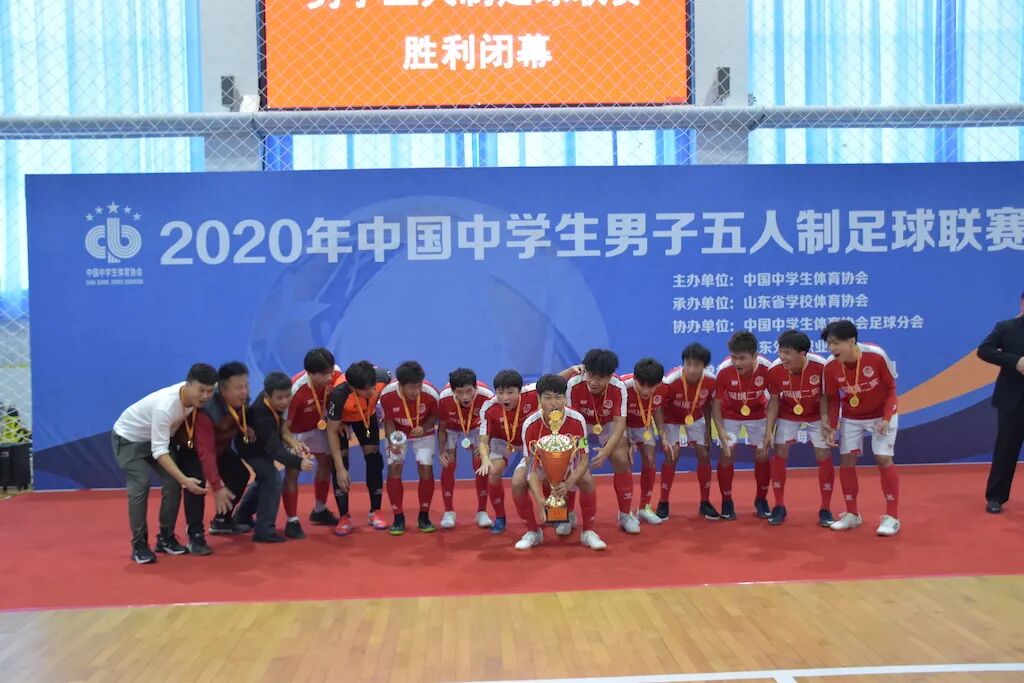 冲出国门 深圳教育 微信公众号文章阅读 Wemp