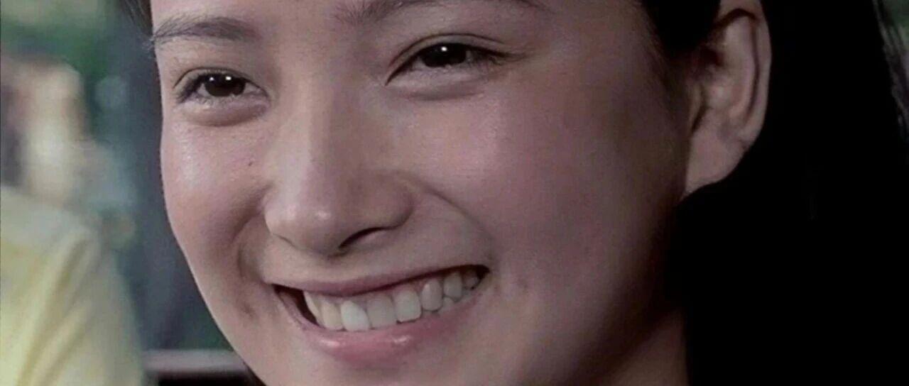 何晴的长相,的确挺“普通”的