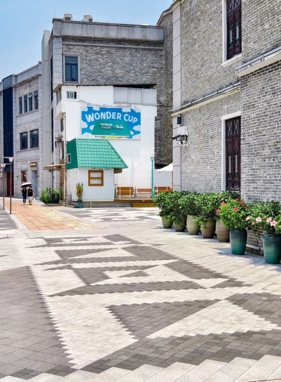 “燕归情”岭南花铺砖