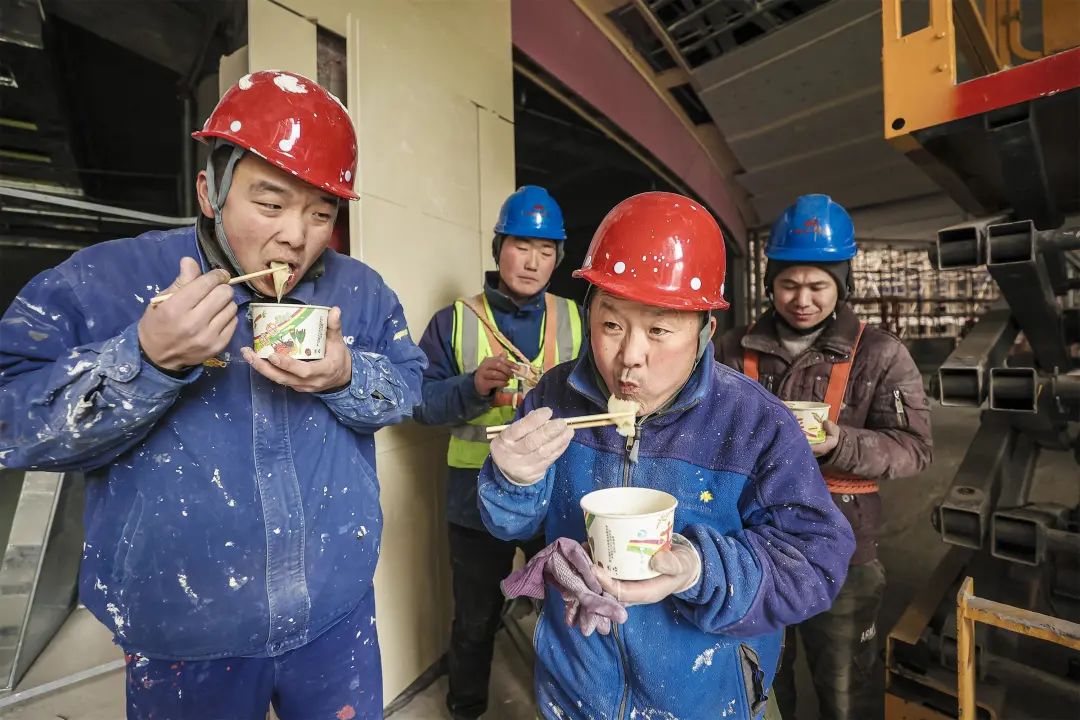 让我们一起努力文字 吴云 陆铭 季芳 耿耘 孟丽 颜子舒 常慧茹图片