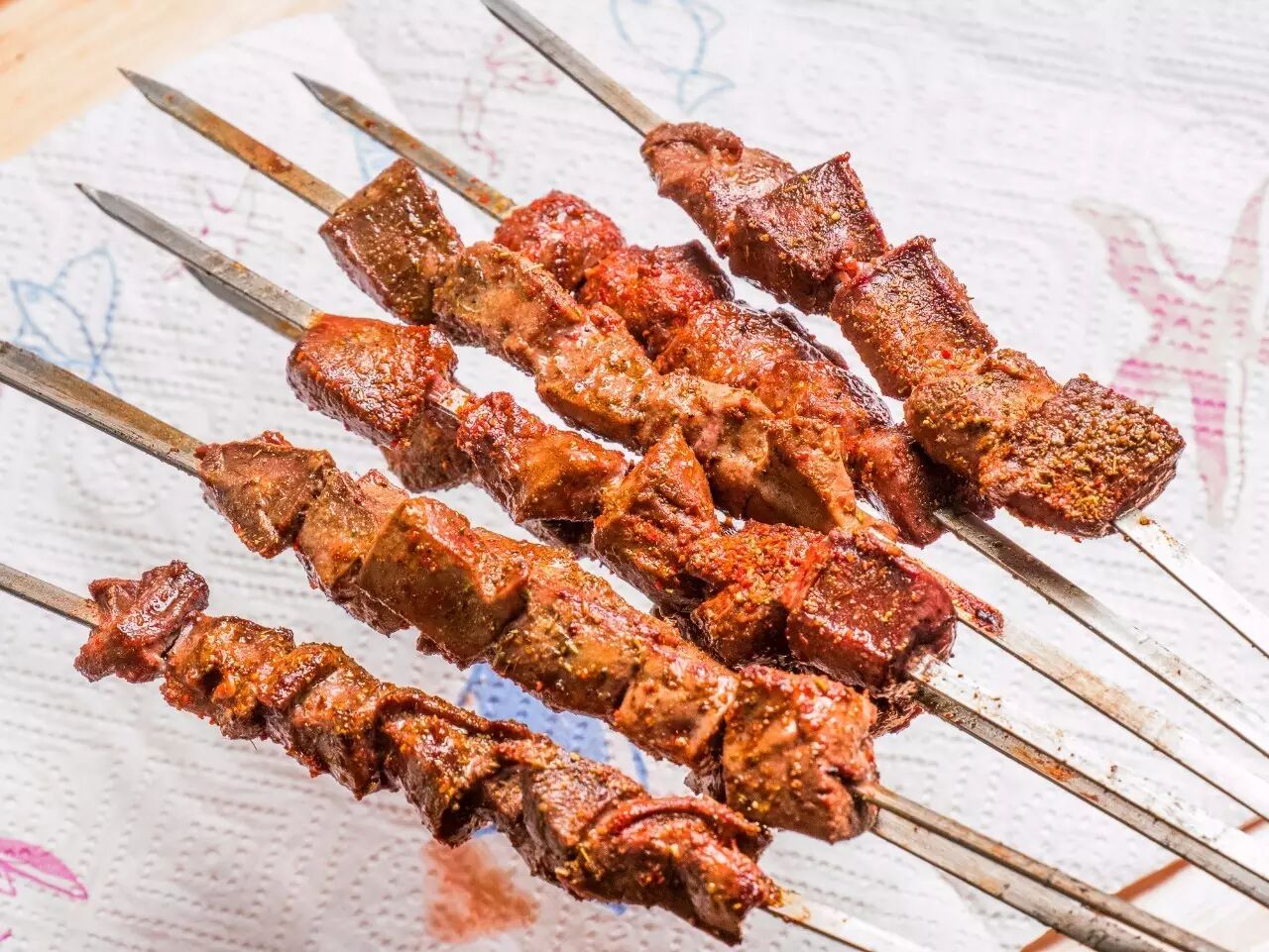 火爆了整整15年魔都某个羊肉串小摊头霸气回归又是一波回忆杀