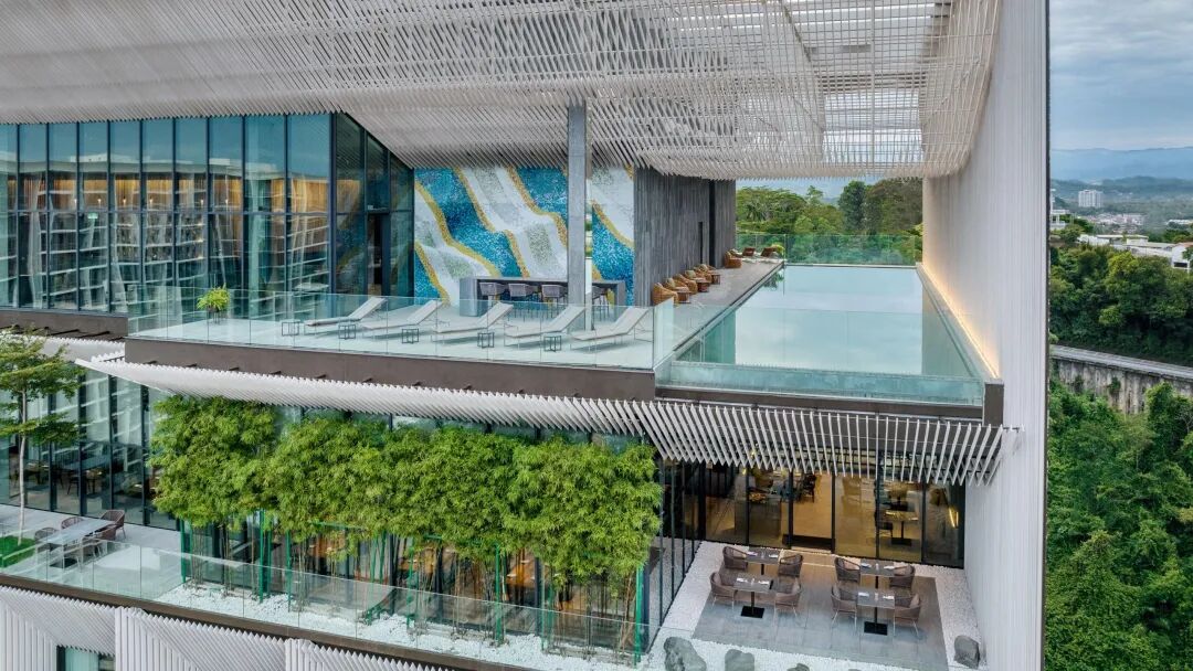 Hyatt Centric Kota Kinabalu Rooftop Swimming Pool