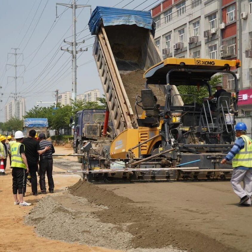 泊里镇城市更新建设工程加快推进施工