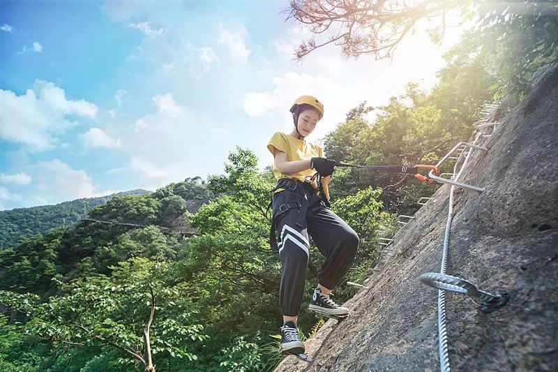 杭州自駕1h直達浙北香格里拉！半山腰樹屋山居，懸崖秋千、滑翔傘一站式玩樂超刺激！ 旅遊 第73張