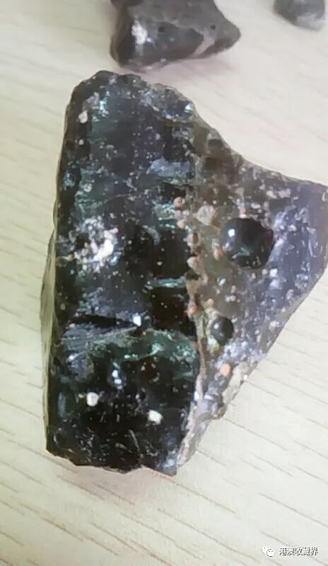 玻璃陨石收藏价值