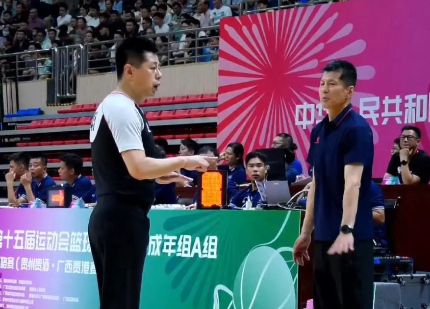 山东男篮后程发力大胜北京男篮,两连胜！山东大胜北京！王岚嵚20分6助，李祥波16分，焦..