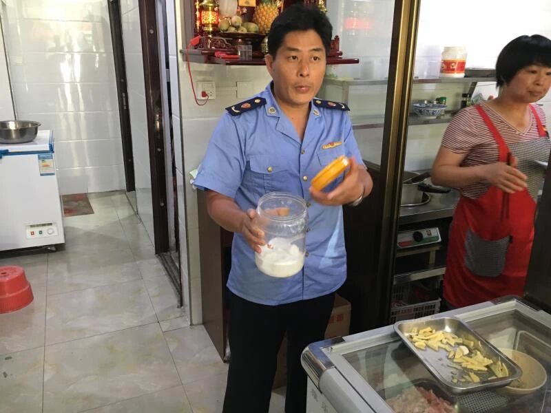 硼砂|【小心】1克就会中毒，2~3克致命！餐饮店居然在食品里加这味“料”！