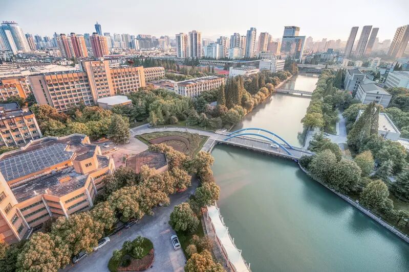 除“双一流”外，哪些大学比较好？2022“双非”院校排行榜