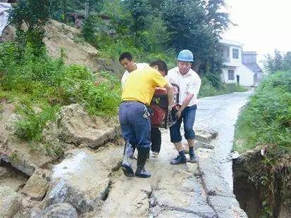 那些年我們一起抗過的台風：哪有什麼信號滿格，不過有人替你冒雨逆行 科技 第4張