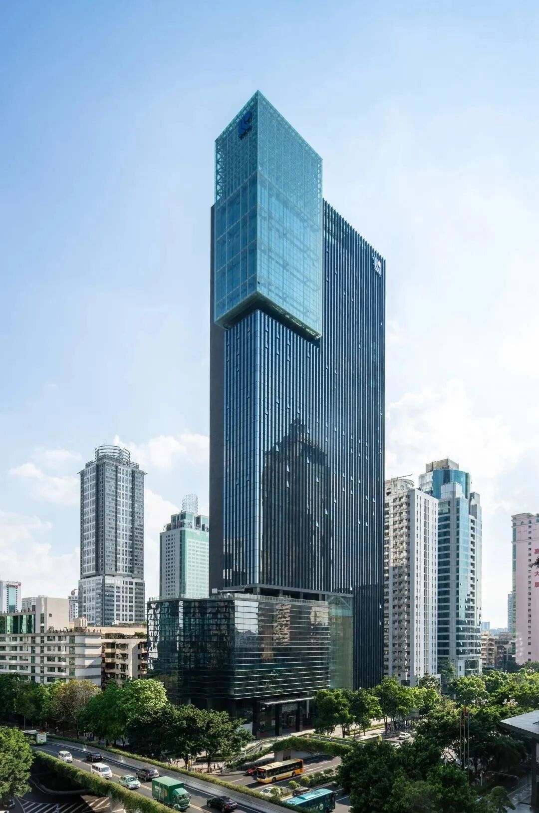 348万买荔湾四房，珠江广钢花城为什么如此受欢迎？