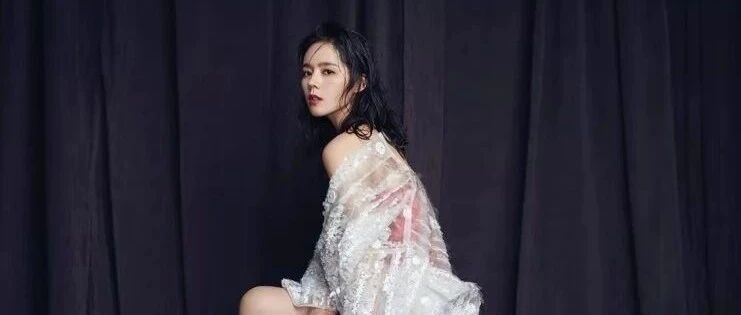 降维打击！这都十几年前她玩剩下的招了吧？