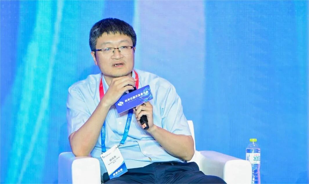 聚光科技總經(jīng)理韓雙來應(yīng)邀出席2024科學(xué)儀器開發(fā)者大會并發(fā)表講話
