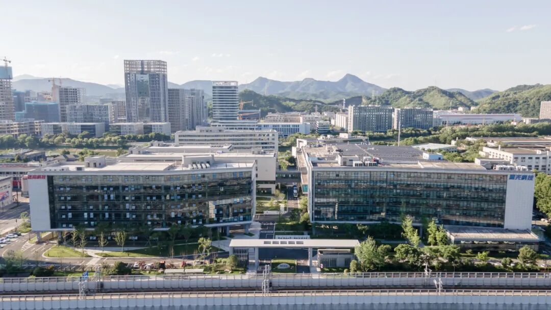 杭州市市長姚高員蒞臨譜育科技，調研先進制造業(yè)高質量發(fā)展工作