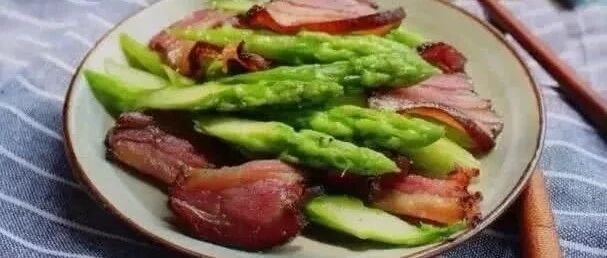 手把手教你芦笋的6种做法，鲜嫩可口营养爆棚！