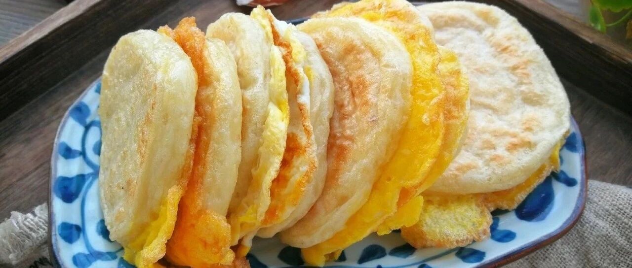 不揉面不擀面，筷子一搅，简单几步教你做好吃的发面饼，蓬松柔软