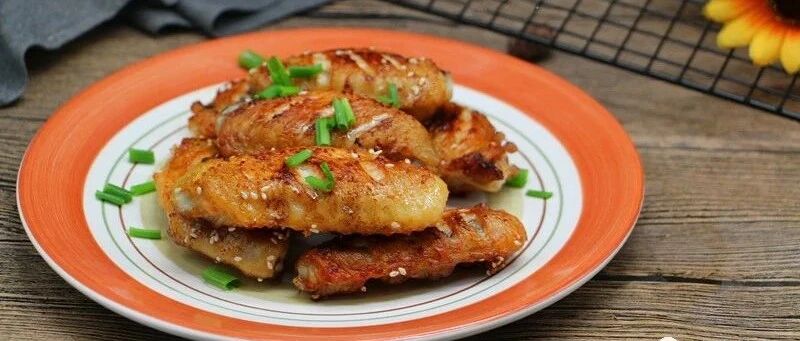 鸡翅最懒人做法，秒杀可乐鸡翅，外焦里嫩，肉香四溢！