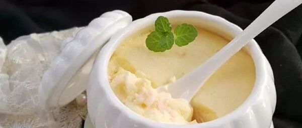 宝宝爱吃的鲜虾蒸蛋，妈妈们必须学会的一道美食，美味又营养