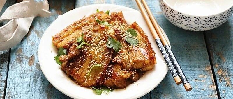 五花肉怎么做好吃？学着加点“料”，一个人都能吃一大盘！