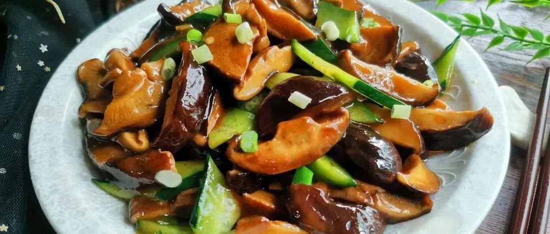 新鲜香菇怎样做好吃？教你10道家常做法，简单实用，适合上班族