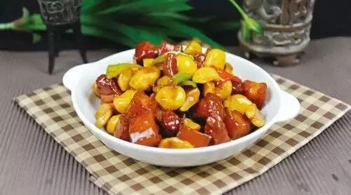 秋季板栗飘香，15道板栗的家常做法，别错过这样的美味！