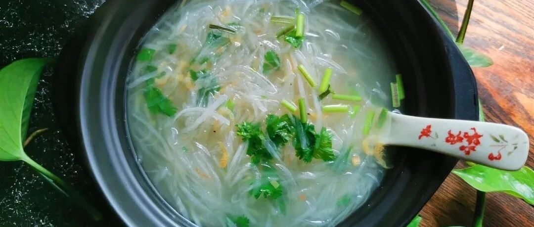 秋季天气干燥，我家经常做这个汤，去秋燥还能帮助消化