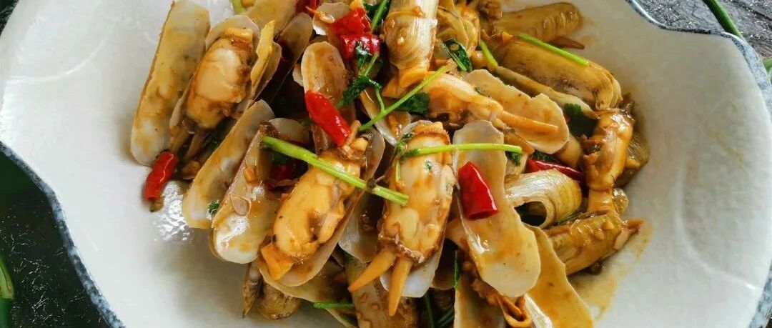 这个海鲜被称作“小人仙”，肉质肥美，用这个方法做，一盘不够吃