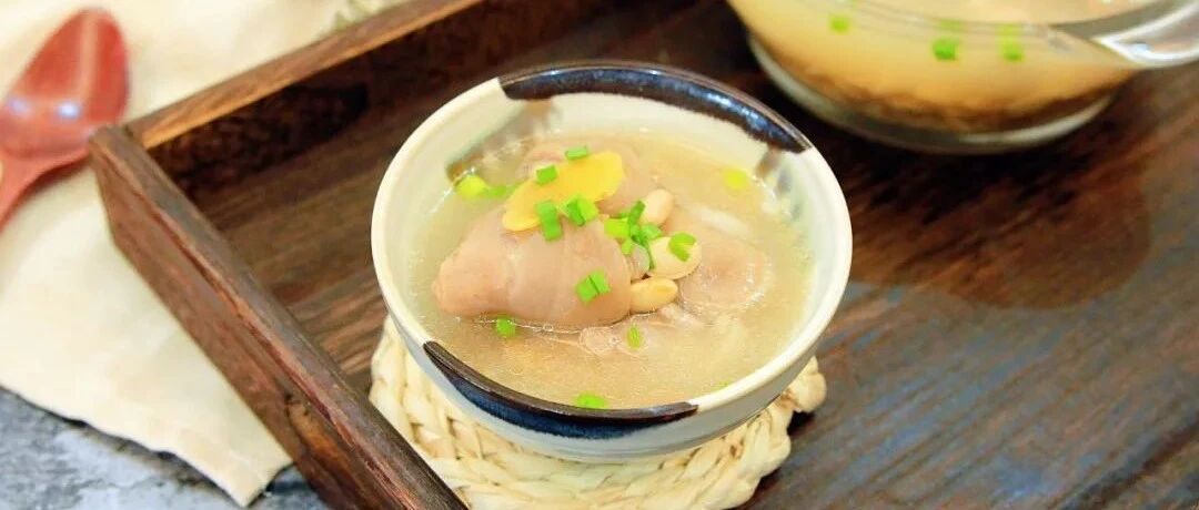 入冬后，别忘常吃3样，一碗驱寒，两碗降燥，三碗暖身滋补不怕冷