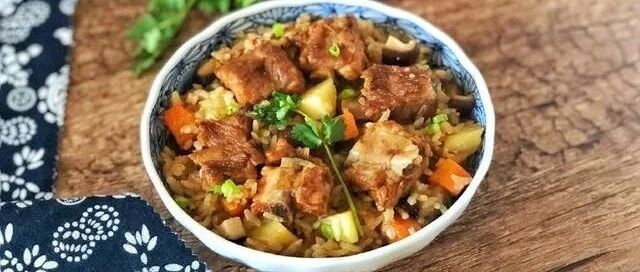 米饭排骨一锅出，好吃又省事，懒人的福利，要小心吃撑了！