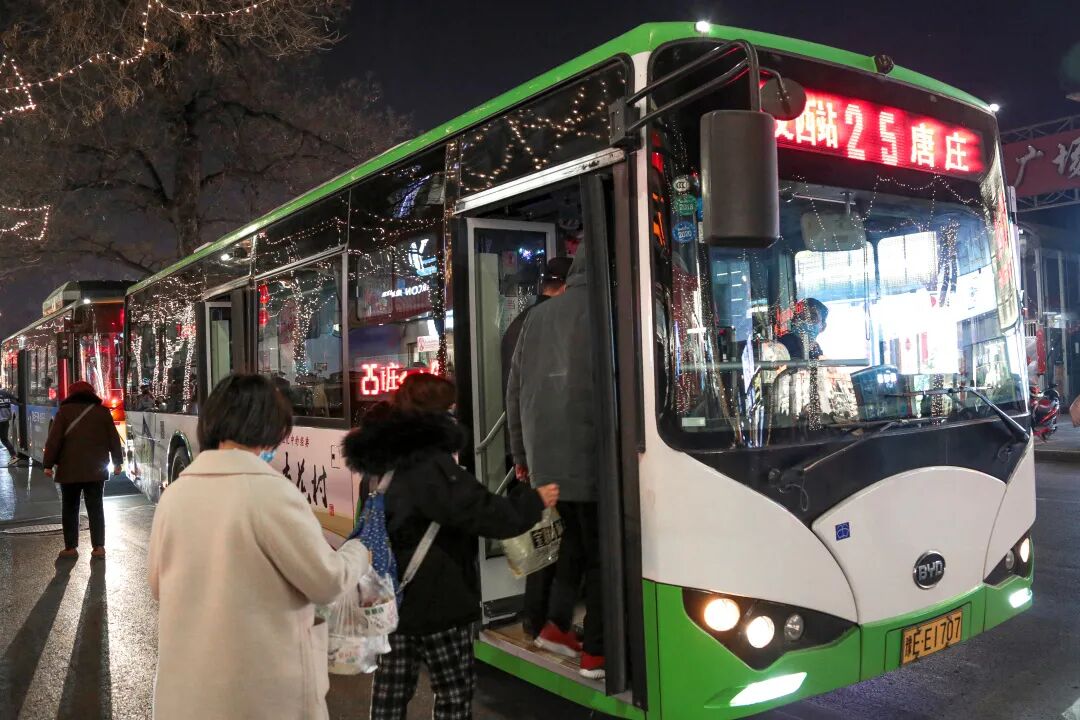 春运专题丨春节假期安阳公交用心用情守护市民乘客出行路
